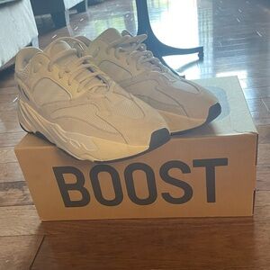 Yeezy Boost 700